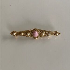 Vintage 1980s Gold and Pink Brooch Metal Collar Pin with Pearl and stone